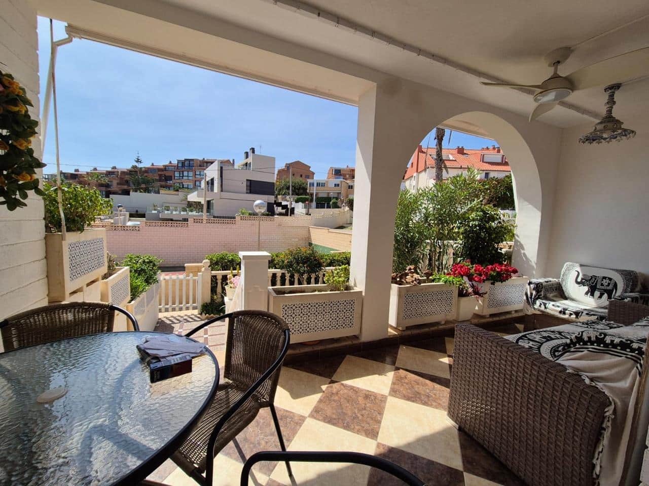 5 soveværelse Villa til salg i Alicante by med garage - € 850.000 (Ref: 9794993)