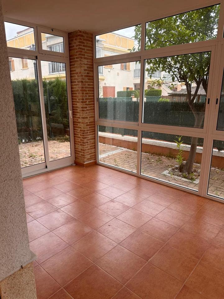 2 bedroom Villa for sale in Rojales with pool garage - € 174,900 (Ref: 9814692)