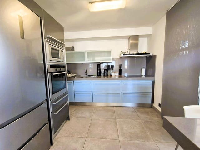 3 quarto Apartamento para venda em Playa de San Juan, Alicante cidade com garagem - 649 000 € (Ref: 9814693)