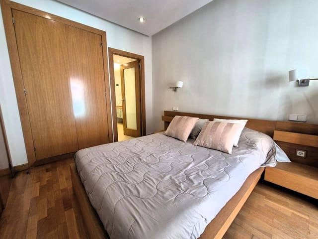 3 soveværelse Lejlighed til salg i Barrio del Centro, Alicante by - € 375.000 (Ref: 9816668)