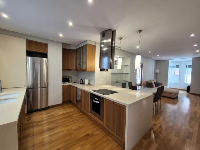 3 soveværelse Lejlighed til salg i Barrio del Centro, Alicante by - € 375.000 (Ref: 9816668)