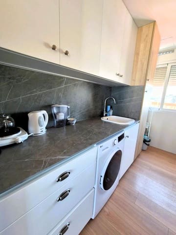 2 slaapkamer Flat te huur in Ensanche - Diputacion, Alicante stad - € 1.950 (Ref: 9824256)
