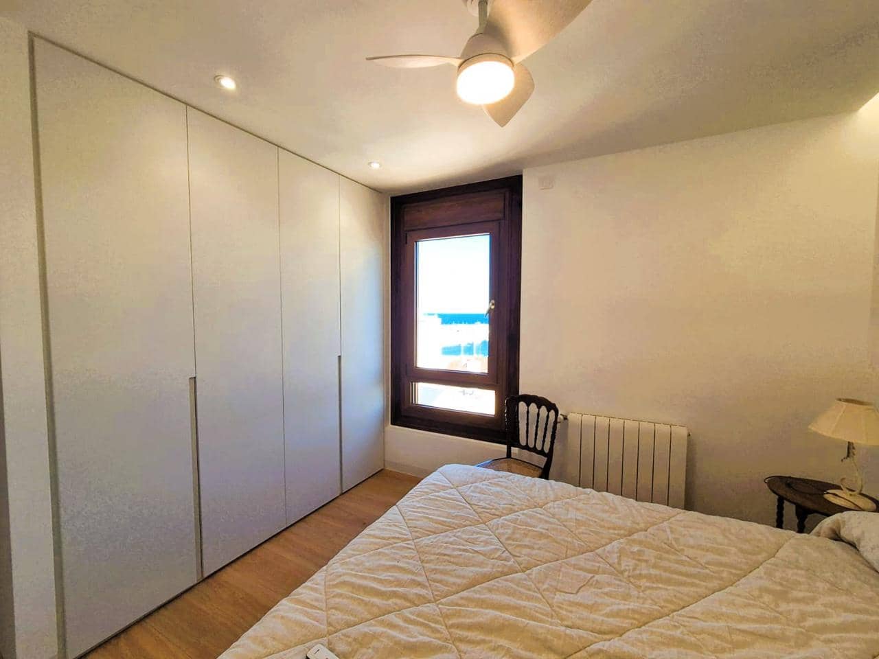 2 slaapkamer Flat te huur in Alicante stad - € 1.950 (Ref: 9824256)