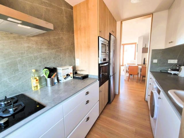 2 slaapkamer Flat te huur in Ensanche - Diputacion, Alicante stad - € 1.950 (Ref: 9824256)