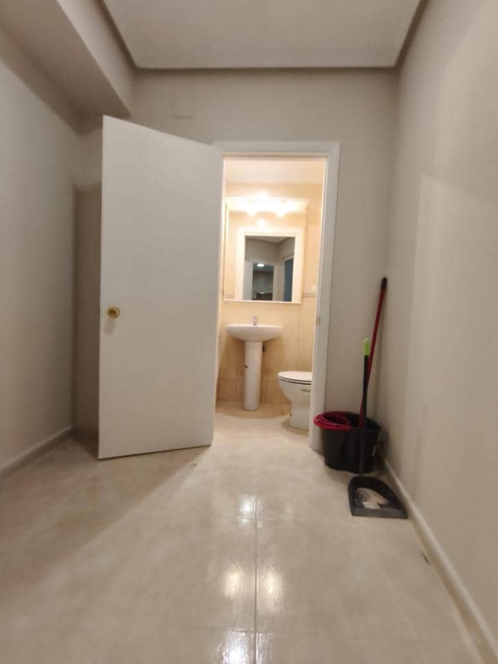 3 camera da letto Appartamento da affittare in Alicante citta - 1.800 € (Rif: 9832730)