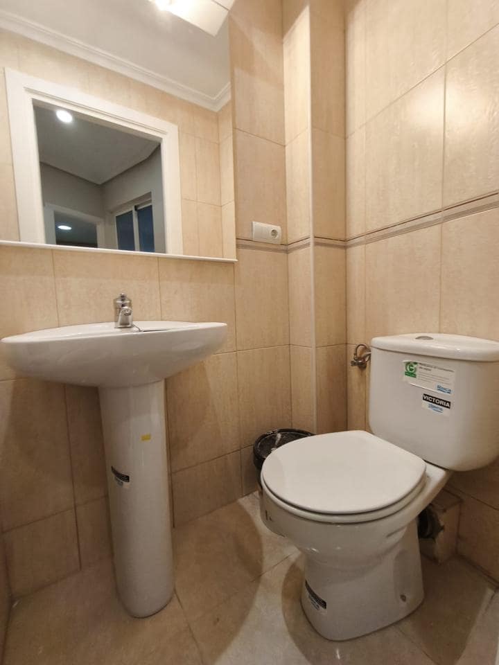 3 camera da letto Appartamento da affittare in Alicante citta - 1.800 € (Rif: 9832730)