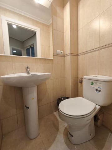 3 camera da letto Appartamento da affittare in Casco Antiguo - Sant Cruz - Ayuntamiento, Alicante città - 1.800 € (Rif: 9832730)