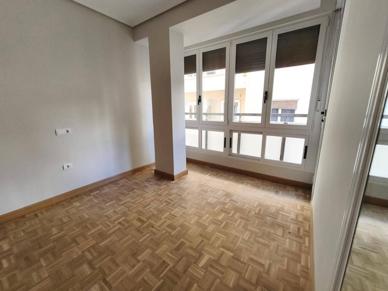 3 camera da letto Appartamento da affittare in Alicante citta - 1.800 € (Rif: 9832730)
