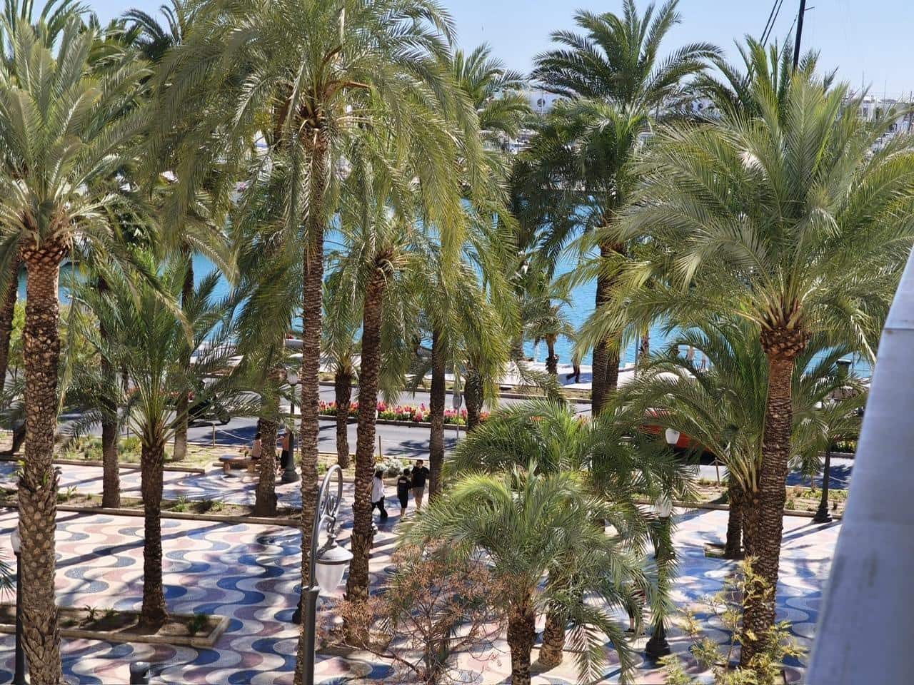 3 camera da letto Appartamento da affittare in Alicante citta - 1.800 € (Rif: 9832730)