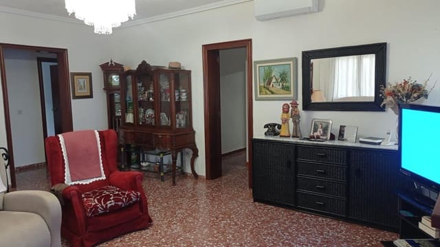 3 sovrum Finca/Hus på landet till salu i Torrellano, Elche / Elx med pool garage - 375 000 € (Ref: 9848416)