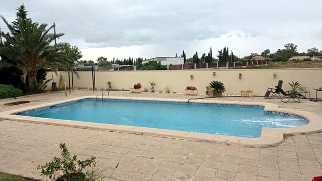 3 sovrum Finca/Hus på landet till salu i Torrellano, Elche / Elx med pool garage - 375 000 € (Ref: 9848416)