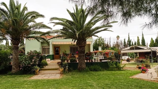 3 sovrum Finca/Hus på landet till salu i Torrellano, Elche / Elx med pool garage - 375 000 € (Ref: 9848416)