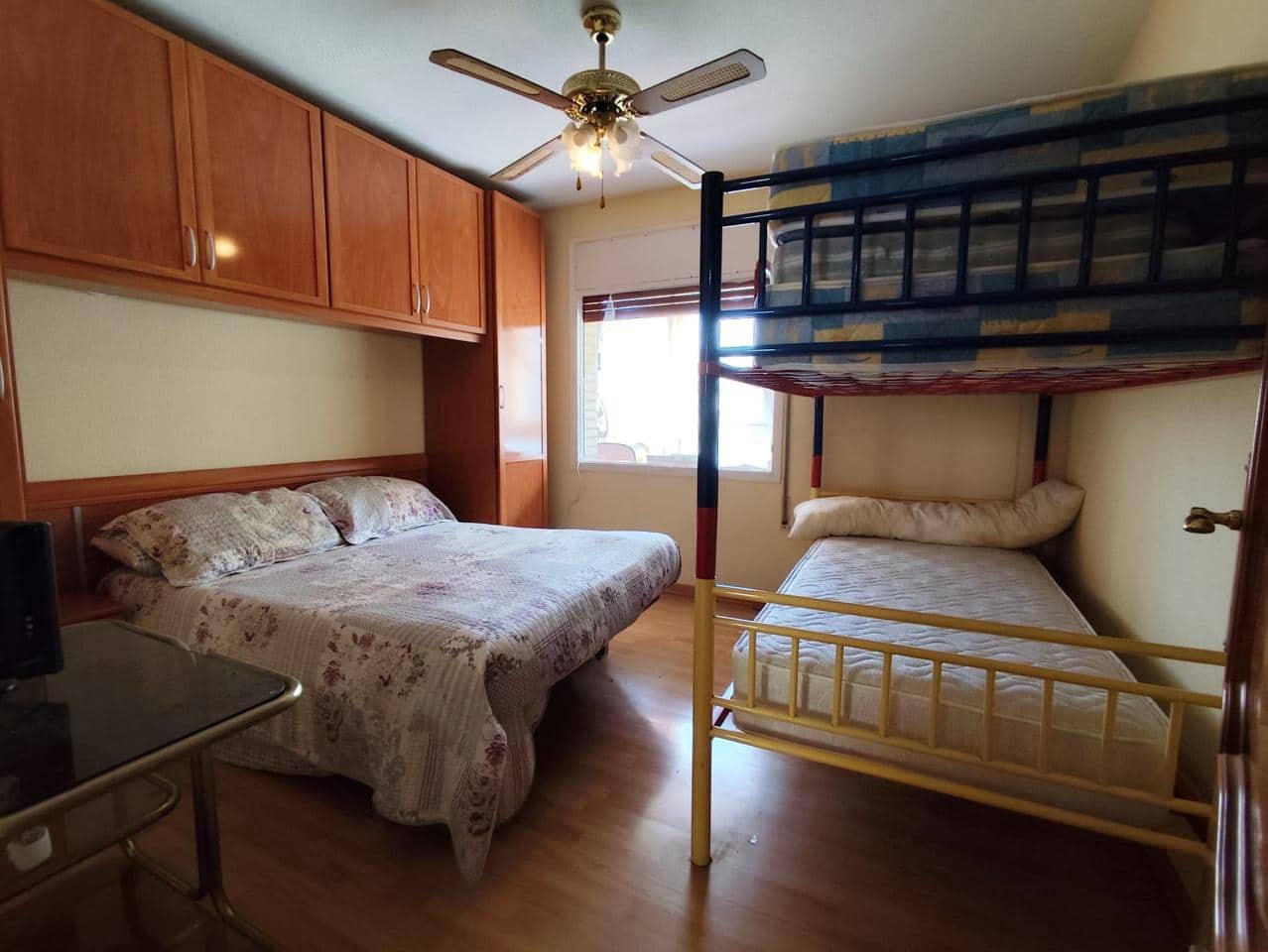 3 bedroom Flat for sale in Alicante / Alacant city - € 170,000 (Ref: 9850340)