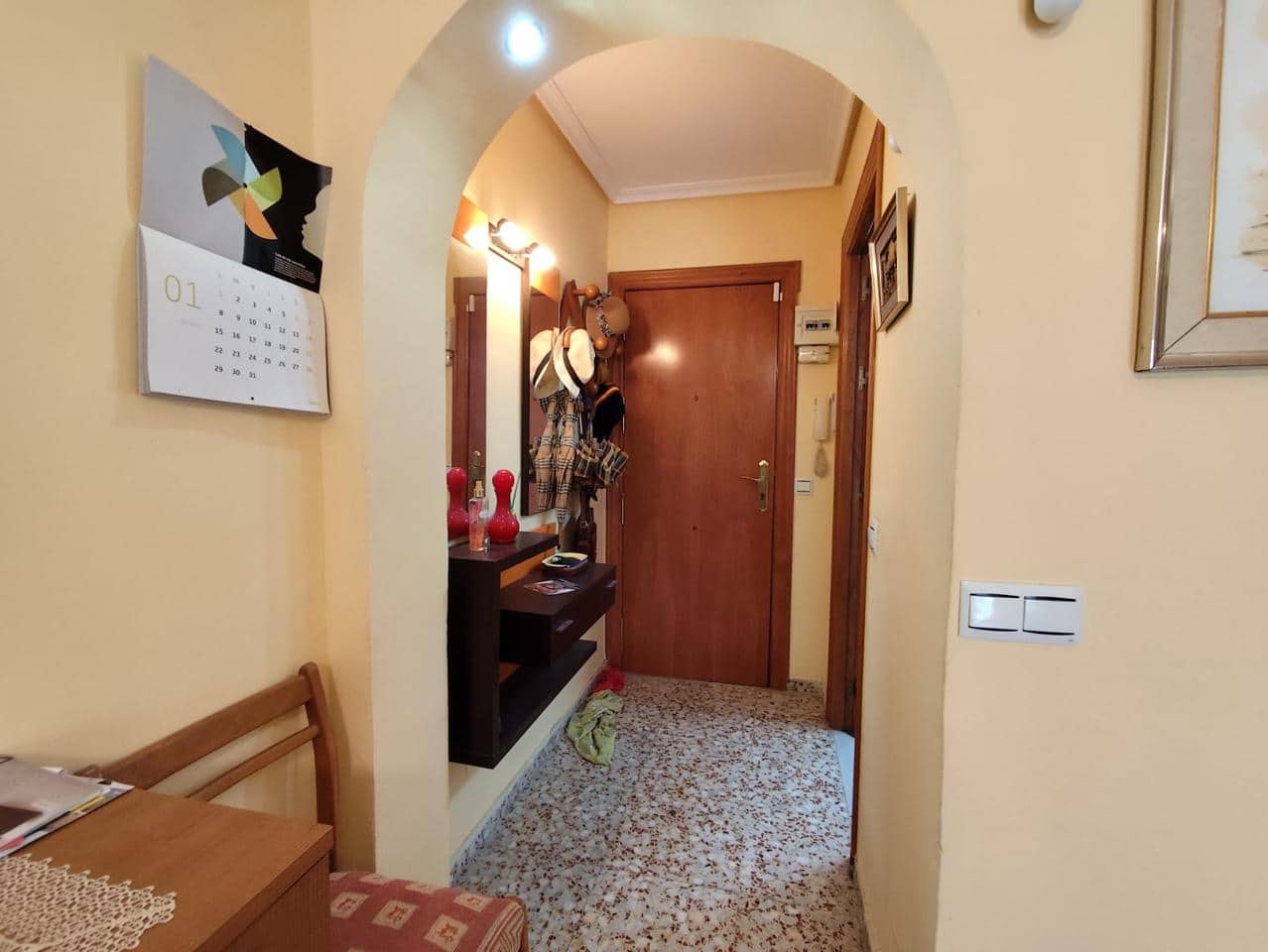 3 bedroom Flat for sale in Alicante / Alacant city - € 170,000 (Ref: 9850340)