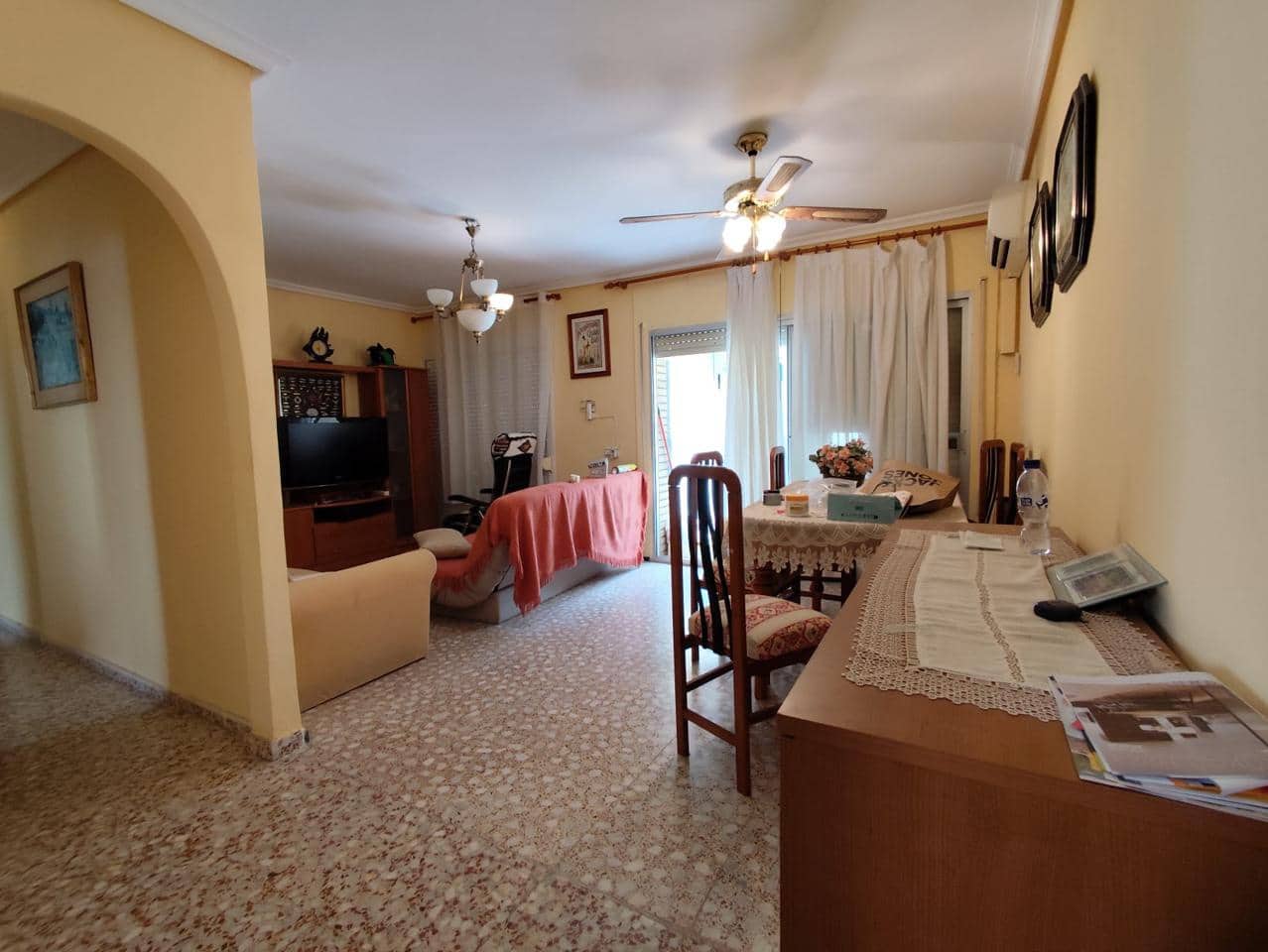 3 bedroom Flat for sale in Alicante / Alacant city - € 170,000 (Ref: 9850340)