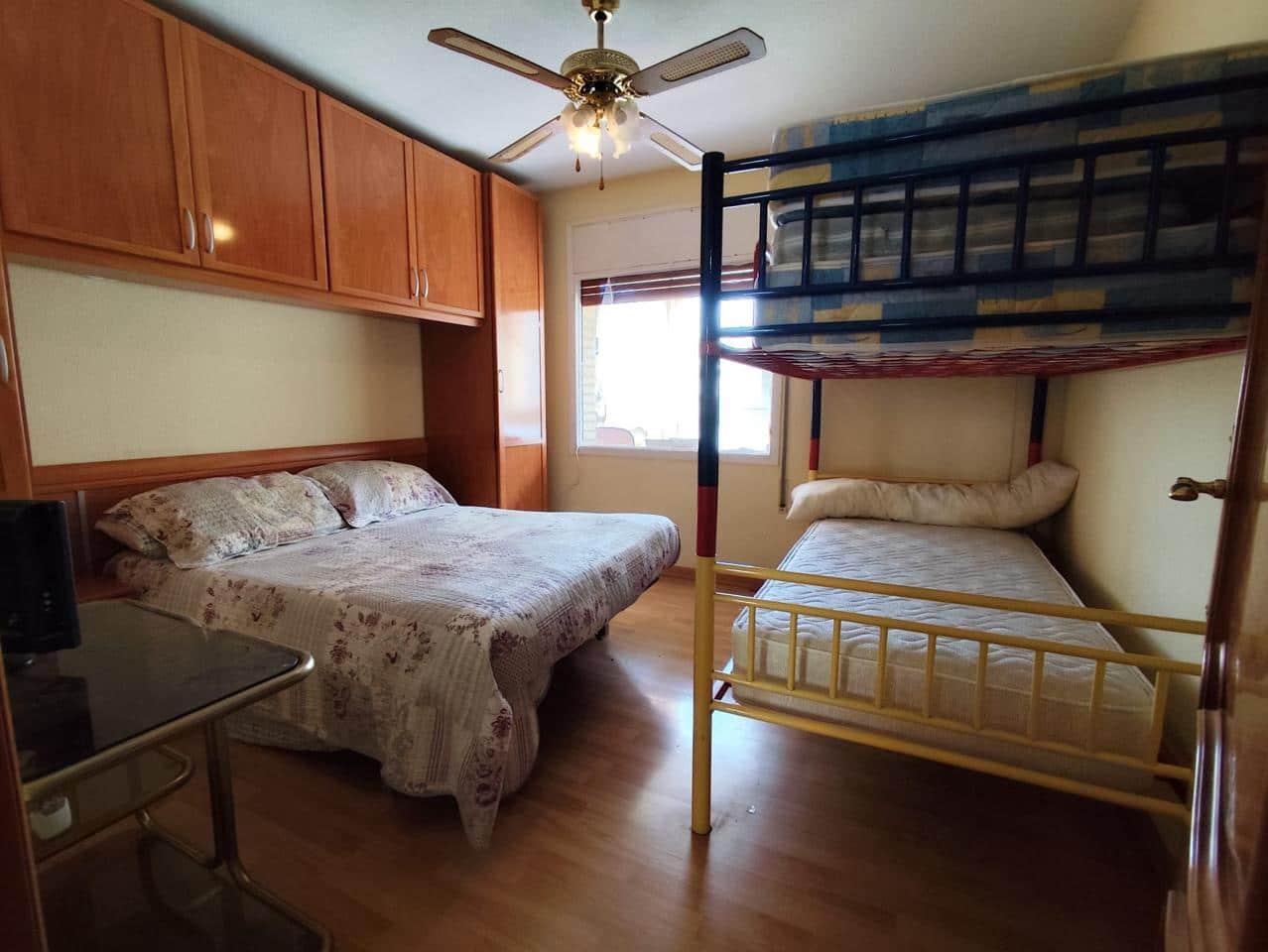 3 bedroom Flat for sale in Alicante / Alacant city - € 170,000 (Ref: 9850340)