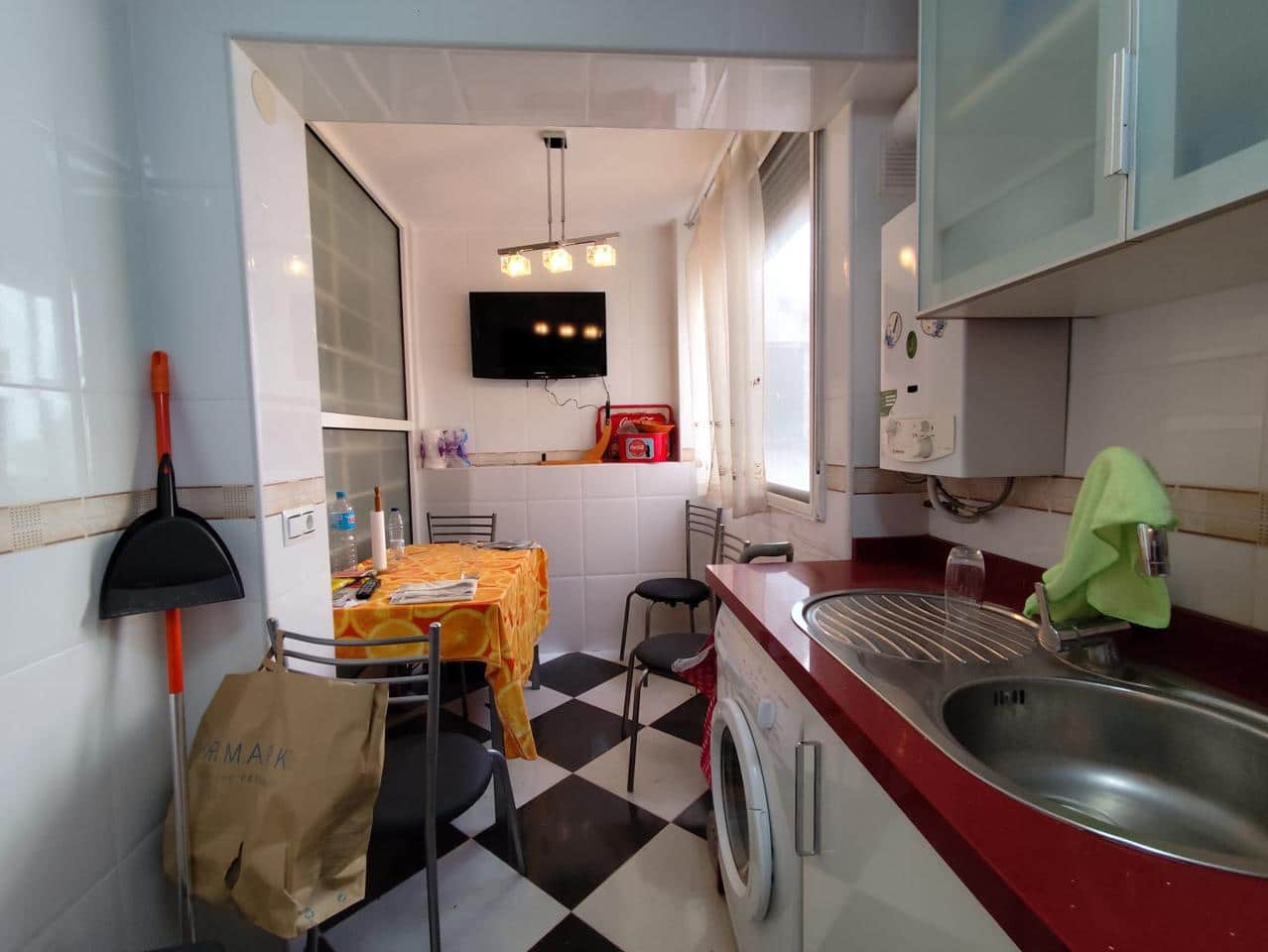 3 bedroom Flat for sale in Alicante / Alacant city - € 170,000 (Ref: 9850340)
