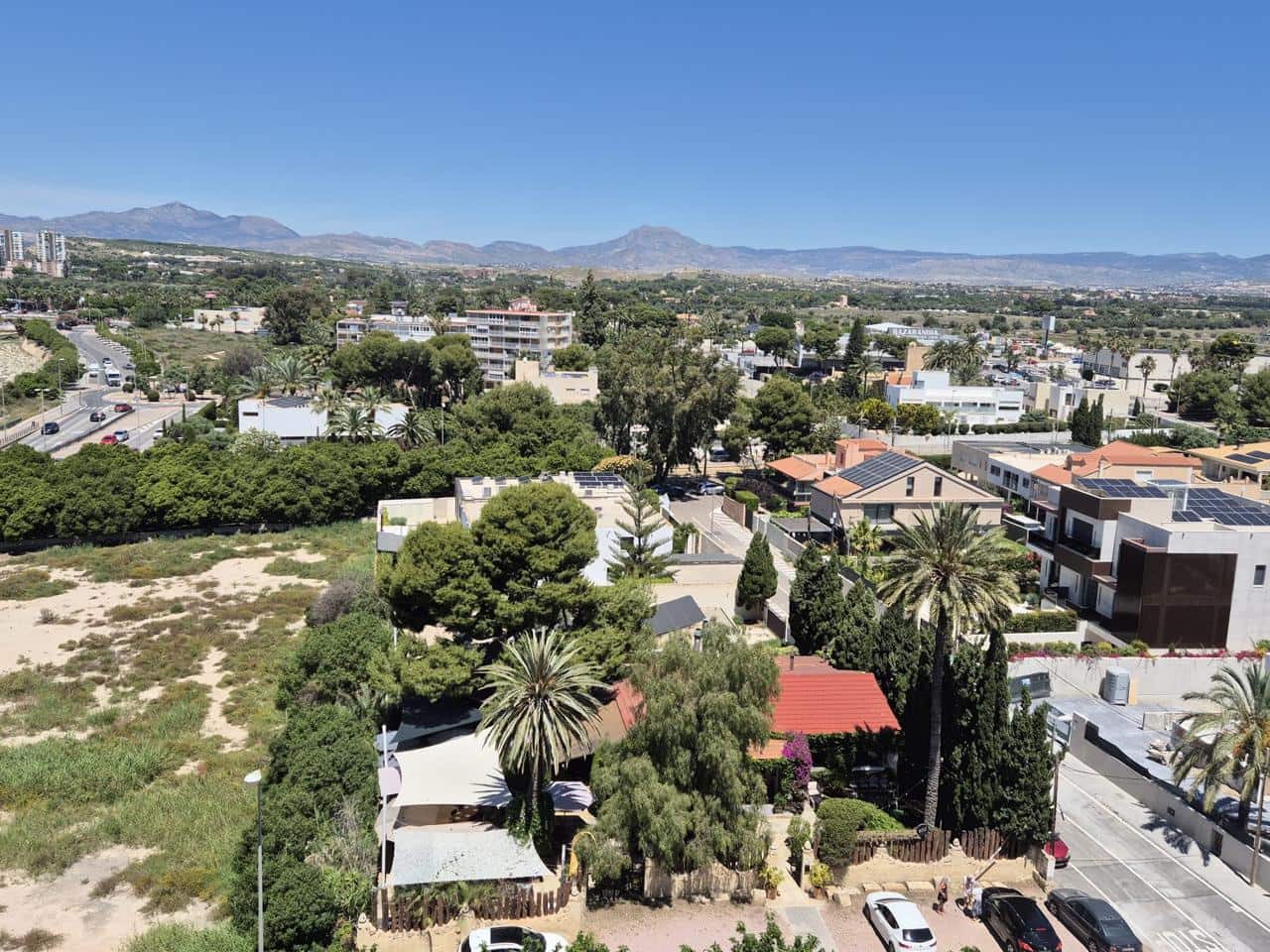 3 soveværelse Lejlighed til salg i Alicante by med garage - € 415.000 (Ref: 9854567)
