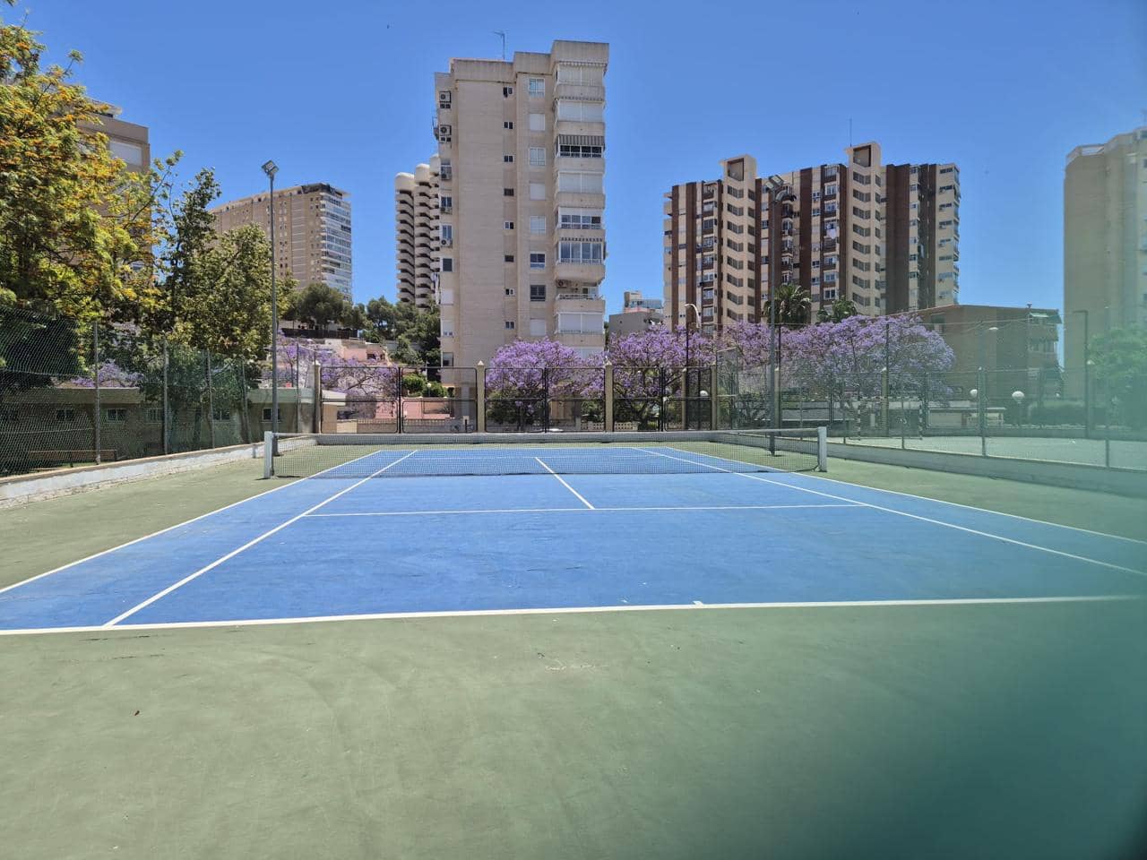 3 soveværelse Lejlighed til salg i Alicante by med garage - € 415.000 (Ref: 9854567)