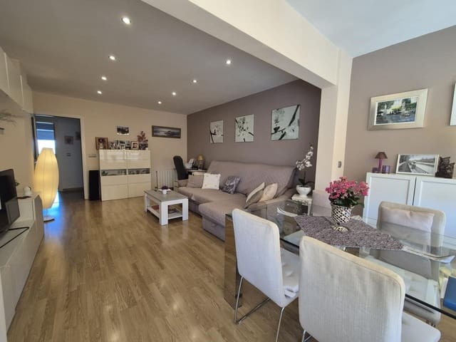 3 soveværelse Lejlighed til salg i Albufereta, Alicante by med garage - € 415.000 (Ref: 9854567)