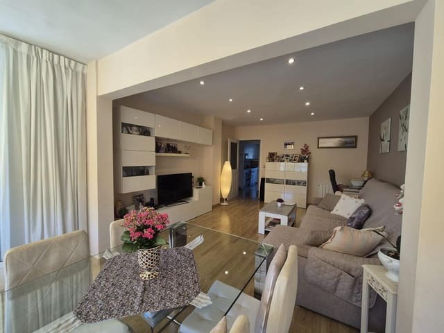 3 soveværelse Lejlighed til salg i Albufereta, Alicante by med garage - € 415.000 (Ref: 9854567)