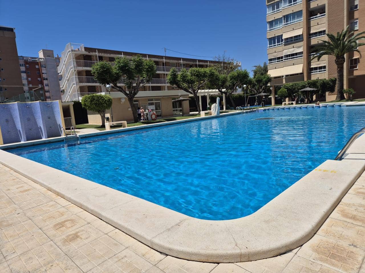 3 soveværelse Lejlighed til salg i Alicante by med garage - € 415.000 (Ref: 9854567)