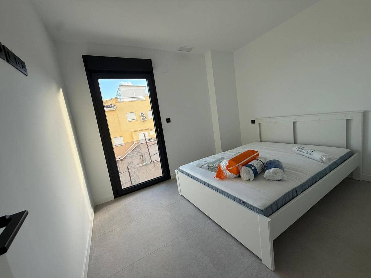 Piso de 2 habitaciones en Muchamiel / Mutxamel en venta con piscina garaje - 199.000 € (Ref: 9858863)