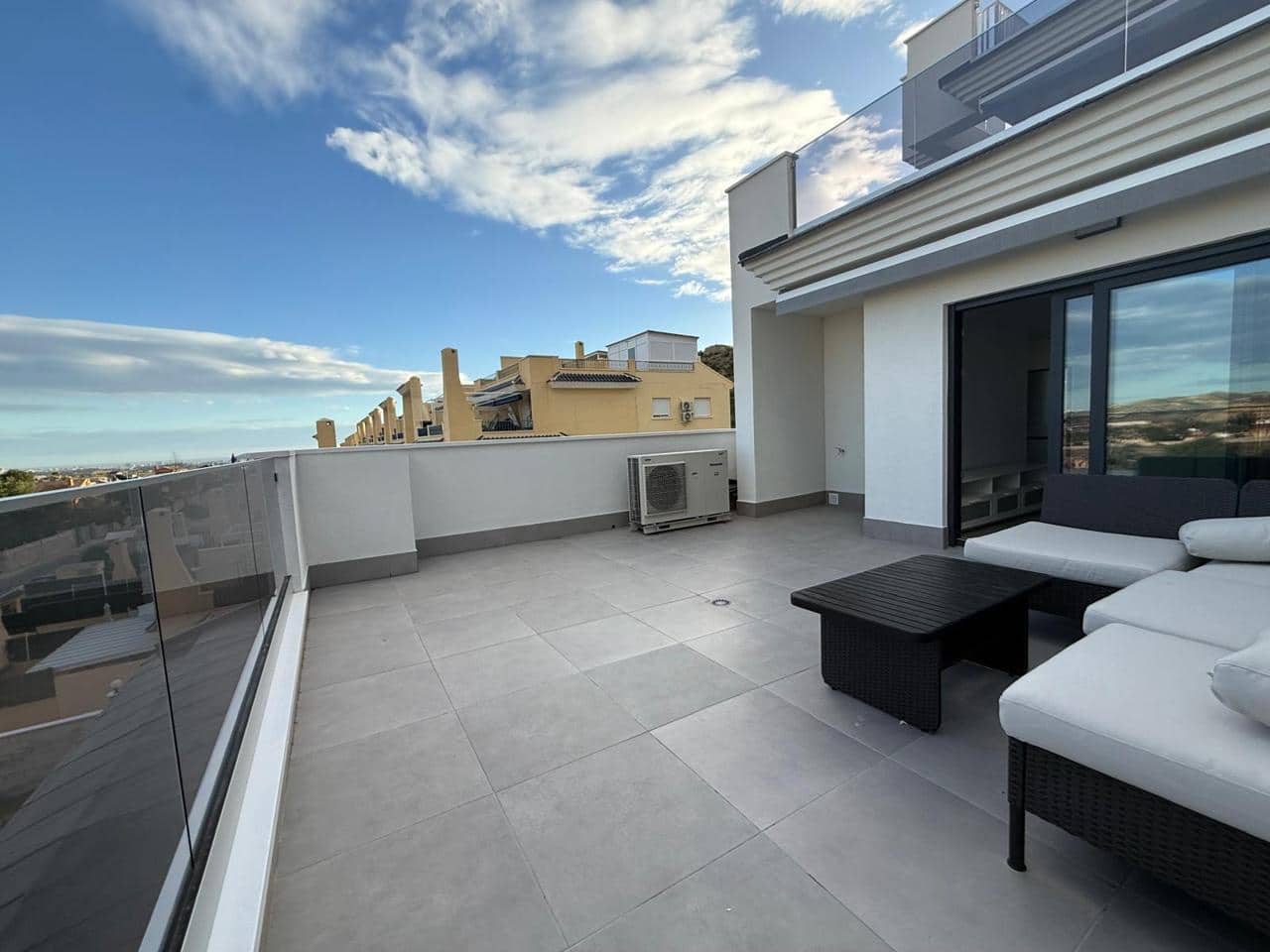 Piso de 2 habitaciones en Muchamiel / Mutxamel en venta con piscina garaje - 199.000 € (Ref: 9858863)