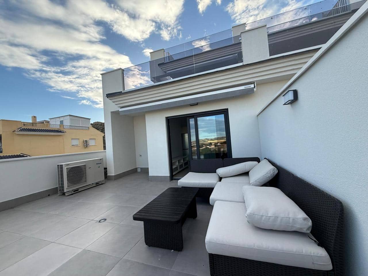 Piso de 2 habitaciones en Muchamiel / Mutxamel en venta con piscina garaje - 199.000 € (Ref: 9858863)