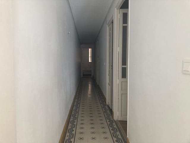 3 soveværelse Lejlighed til salg i Barrio del Centro, Alicante by - € 520.000 (Ref: 9865926)