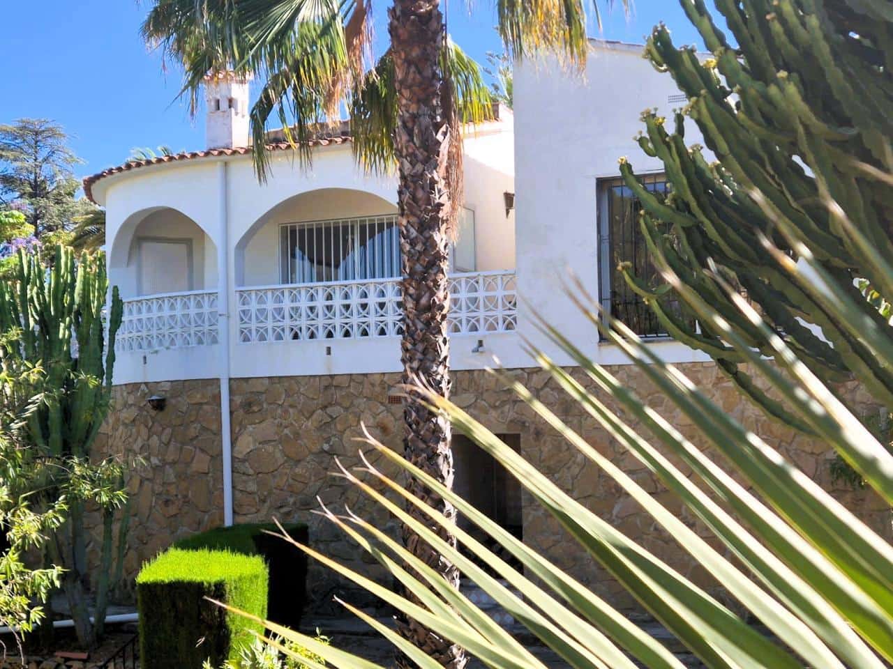 3 Zimmer Villa zu verkaufen in La Nucia mit Garage - 480.000 € (Ref: 9866341)