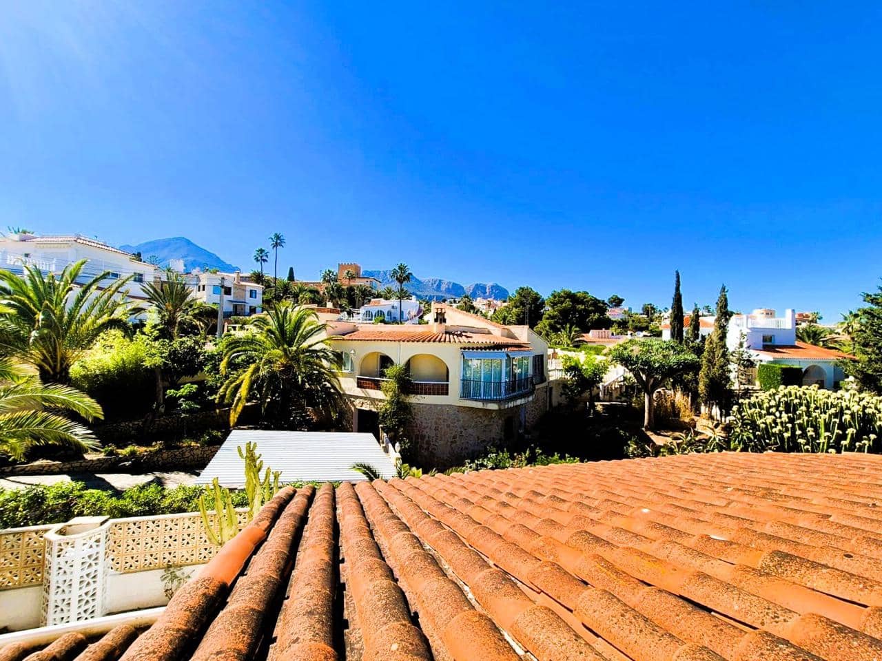 3 Zimmer Villa zu verkaufen in La Nucia mit Garage - 480.000 € (Ref: 9866341)