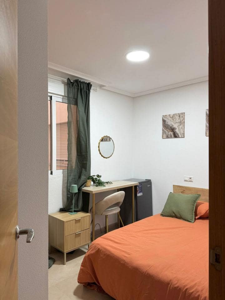 5 soverom Leilighet til salgs i Torrevieja - € 175 000 (Ref: 9872686)