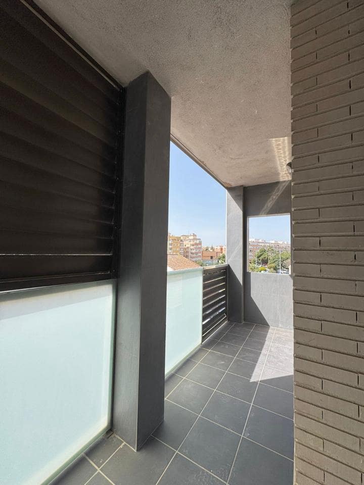 5 soverom Leilighet til salgs i Torrevieja - € 175 000 (Ref: 9872686)