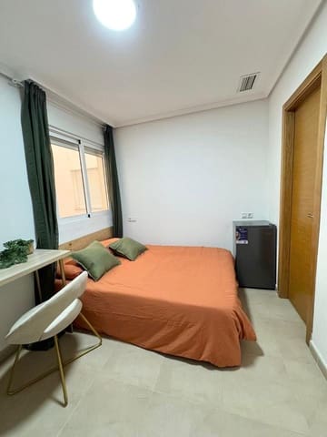 5 soverom Leilighet til salgs i Puerto Deportivo, Torrevieja - € 175 000 (Ref: 9872686)