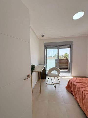 5 soverom Leilighet til salgs i Puerto Deportivo, Torrevieja - € 175 000 (Ref: 9872686)