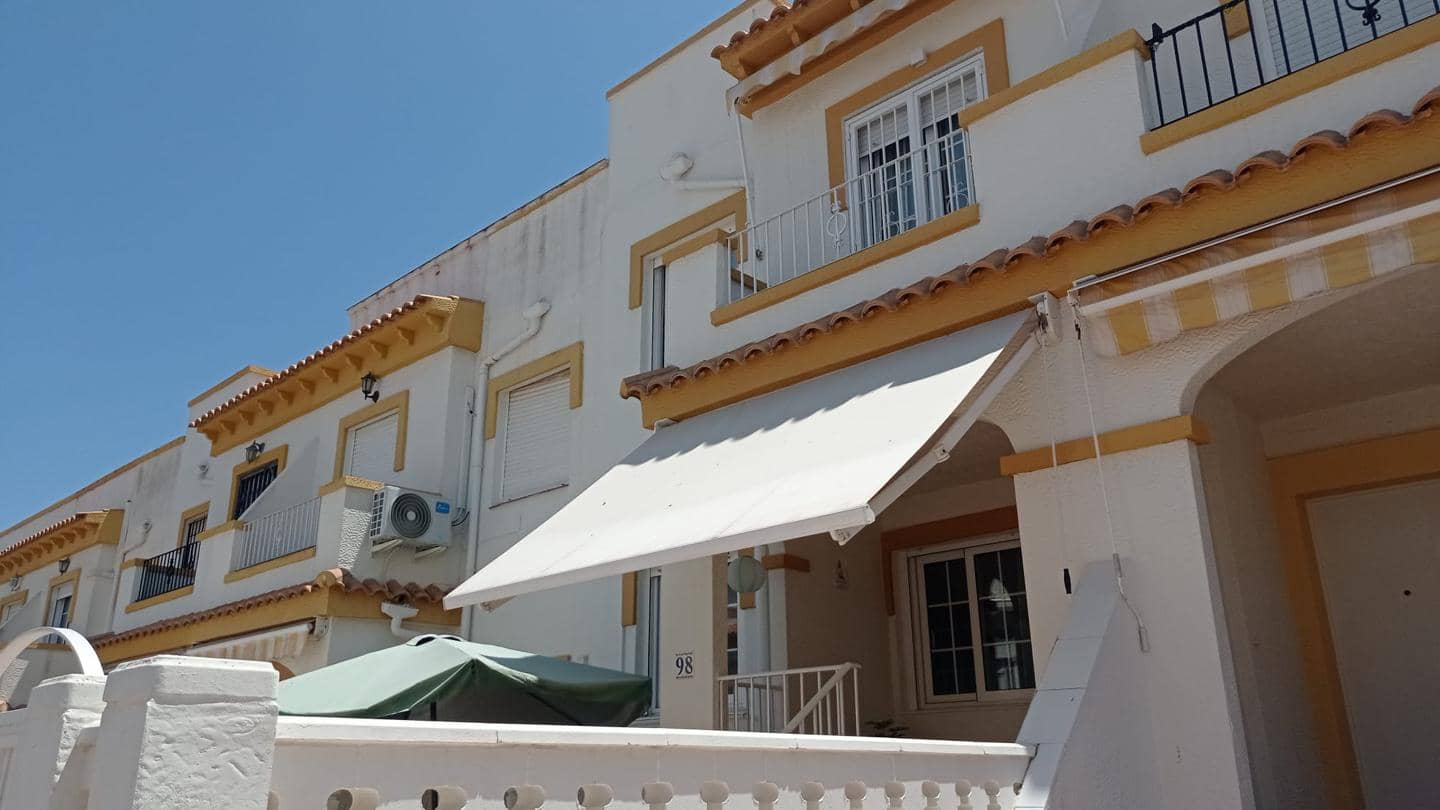 3 bedroom Villa for sale in Arenales del Sol with pool garage - € 269,900 (Ref: 9880297)