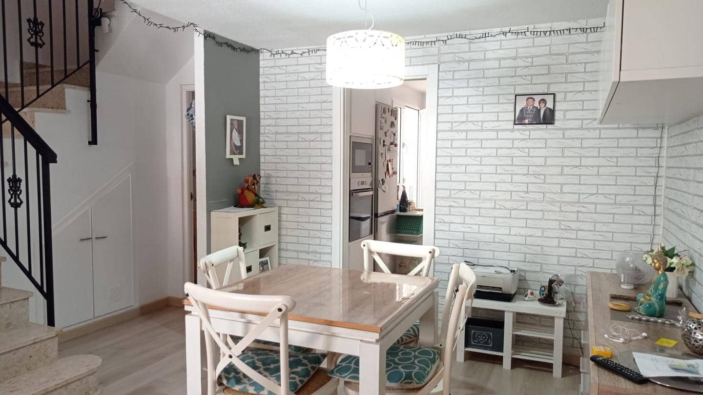 3 bedroom Villa for sale in Arenales del Sol with pool garage - € 269,900 (Ref: 9880297)