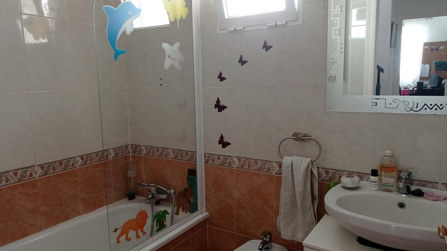 3 bedroom Villa for sale in Arenales del Sol with pool garage - € 269,900 (Ref: 9880297)