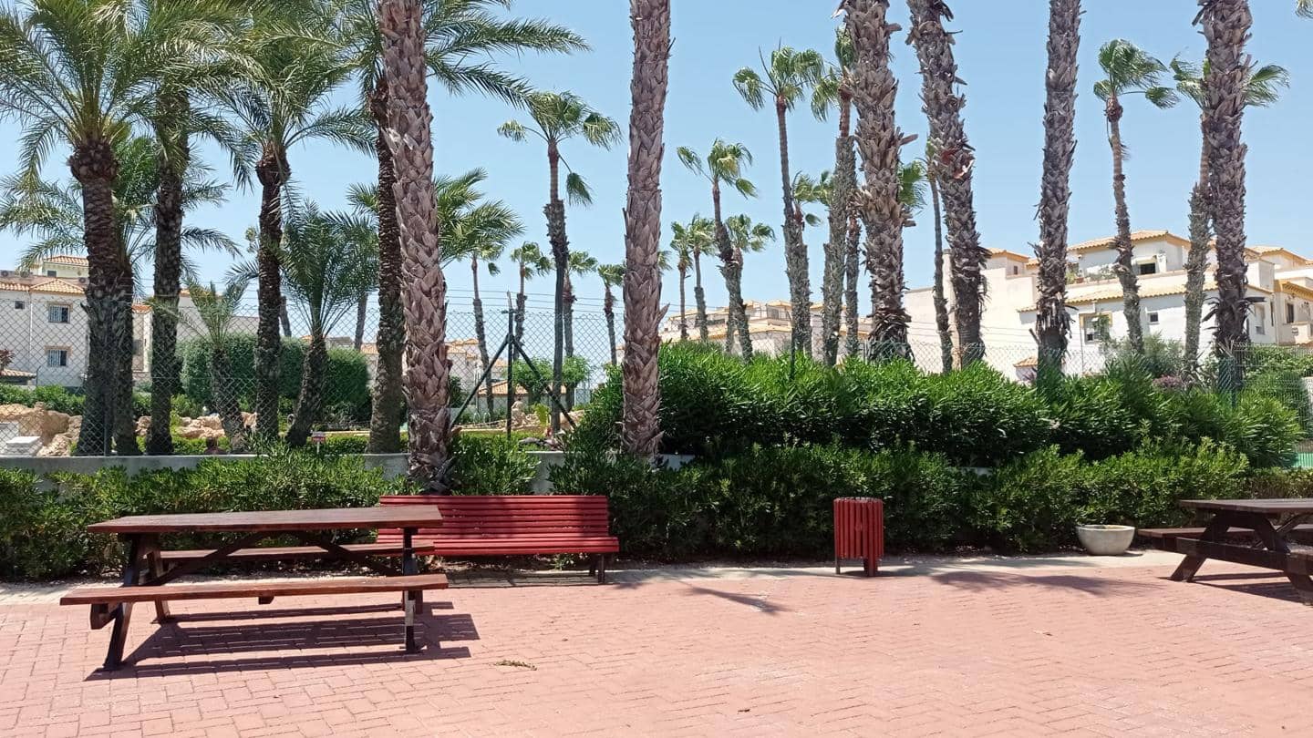 3 bedroom Villa for sale in Arenales del Sol with pool garage - € 269,900 (Ref: 9880297)
