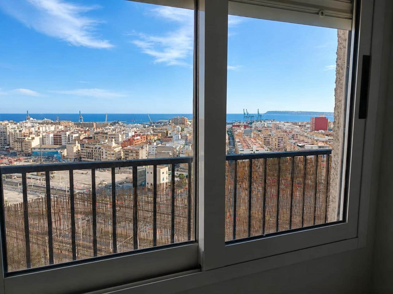 4 camera da letto Appartamento in vendita in Alicante citta - 260.000 € (Rif: 9908918)