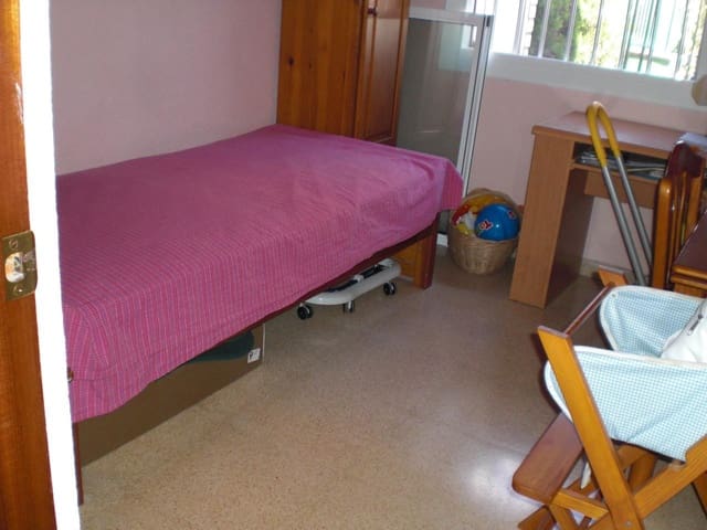 3 makuuhuone Bungalow vuokrattavana paikassa Cabo de las Huertas, Alicante kaupunki mukana uima-altaan 
autotalli - 1 300 € (Ref: 9911526)