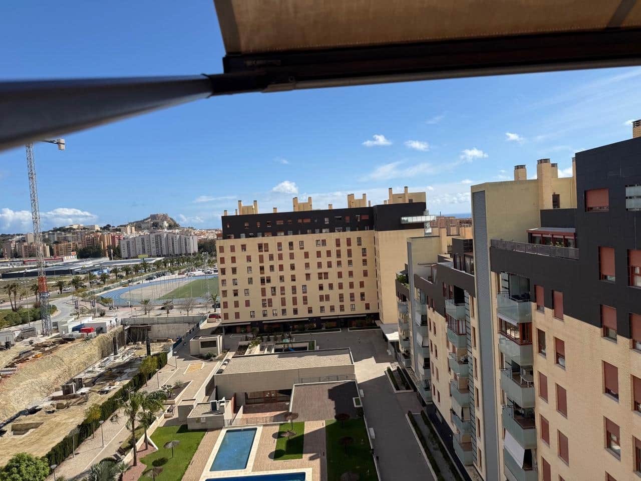 4 makuuhuone Asunto myytävänä paikassa Alicante kaupunki - 530 000 € (Ref: 9911681)