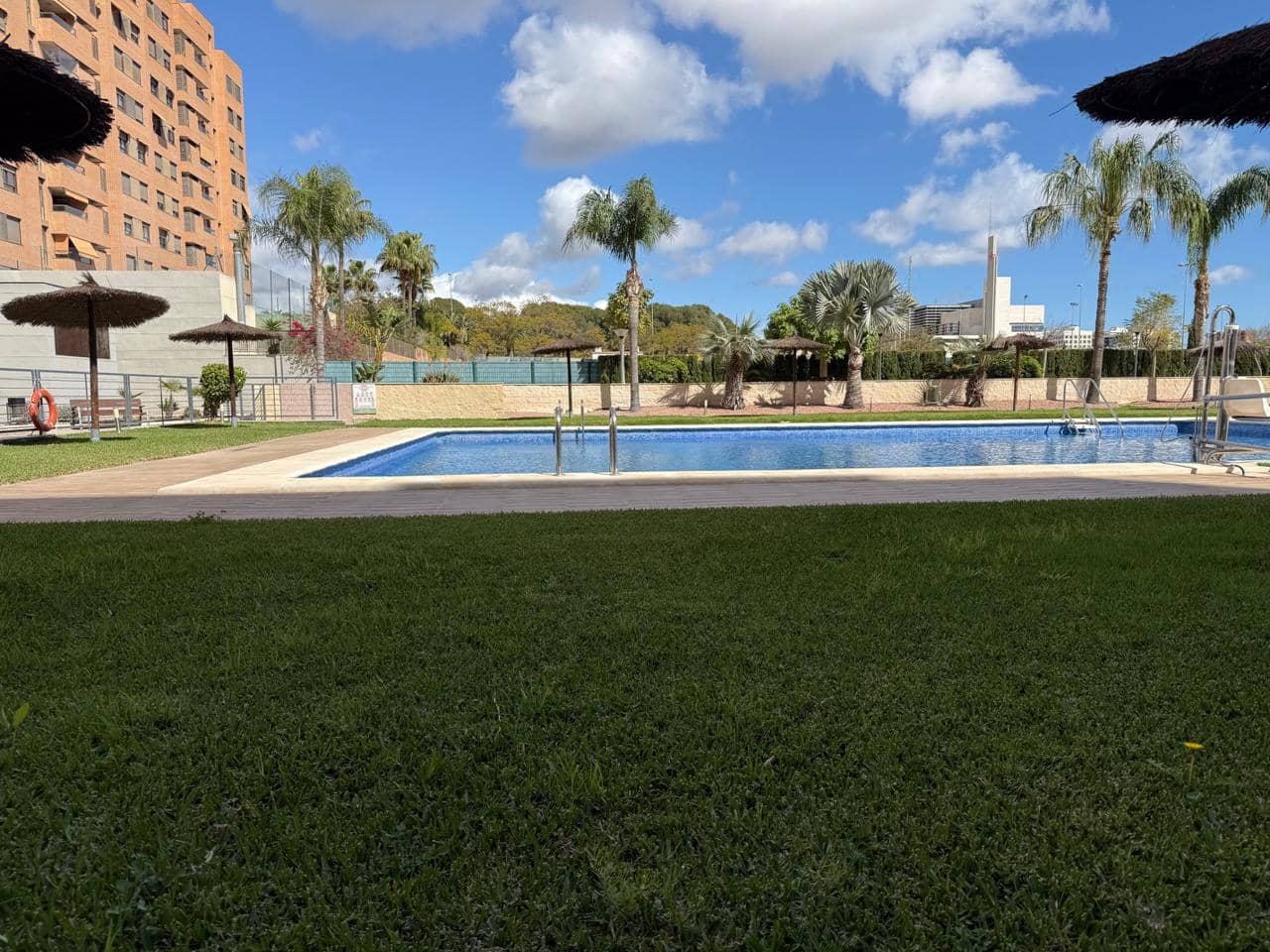 4 makuuhuone Asunto myytävänä paikassa Alicante kaupunki - 530 000 € (Ref: 9911681)