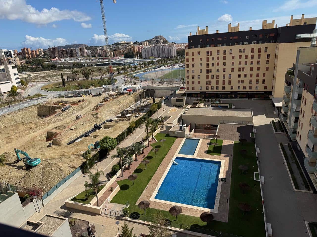 4 makuuhuone Asunto myytävänä paikassa Alicante kaupunki - 530 000 € (Ref: 9911681)