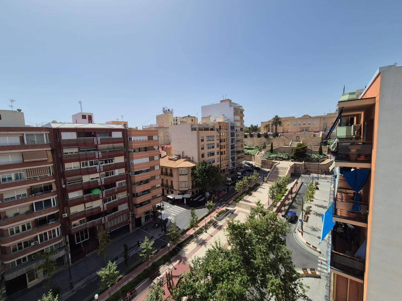 2 makuuhuone Asunto myytävänä paikassa Alicante kaupunki mukana 
autotalli - 520 000 € (Ref: 9913695)