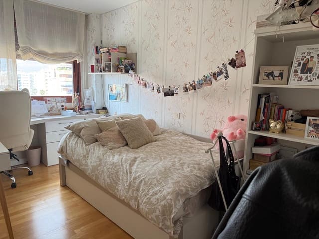4 soverom Leilighet til salgs i Alicante by med svømmebasseng garasje - € 495 000 (Ref: 9924908)