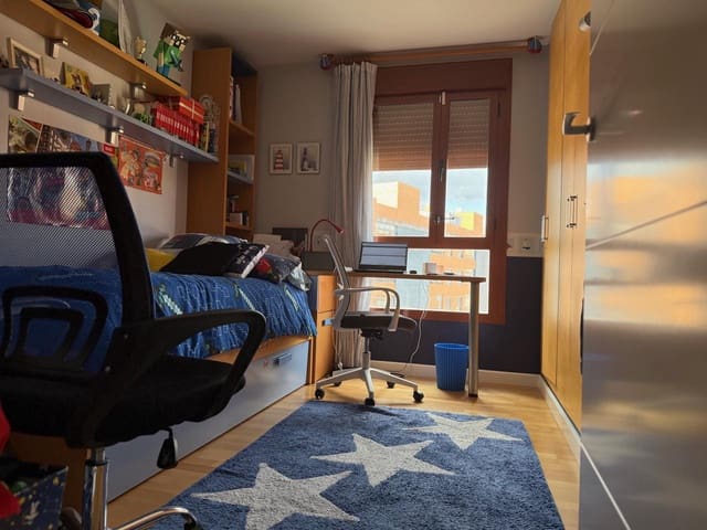 4 soverom Leilighet til salgs i Alicante by med svømmebasseng garasje - € 495 000 (Ref: 9924908)