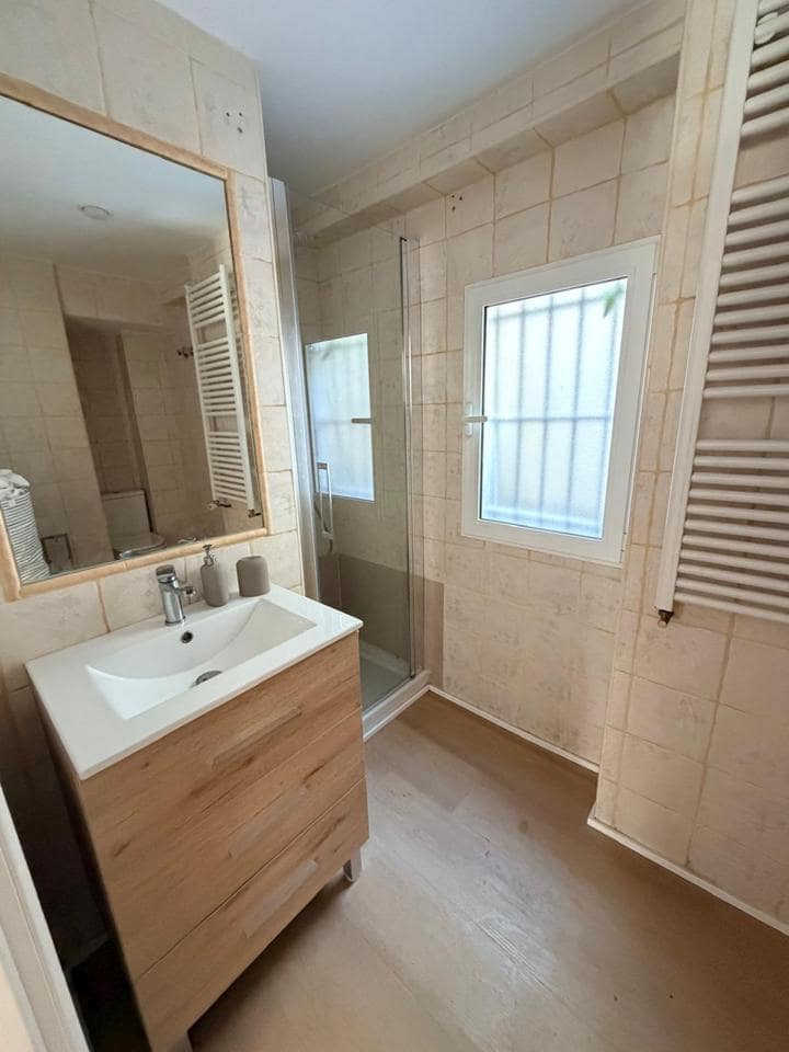 4 camera da letto Villa da affittare in Alicante citta con garage - 3.600 € (Rif: 9944960)