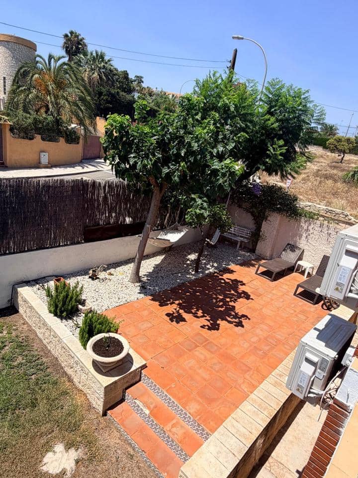 4 camera da letto Villa da affittare in Alicante citta con garage - 3.600 € (Rif: 9944960)